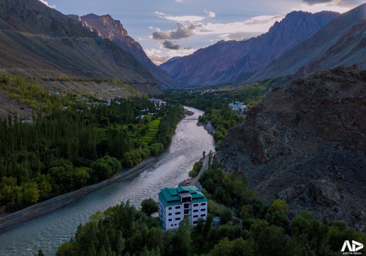 Hotel Chhutuk Heights كرغيل المظهر الخارجي الصورة